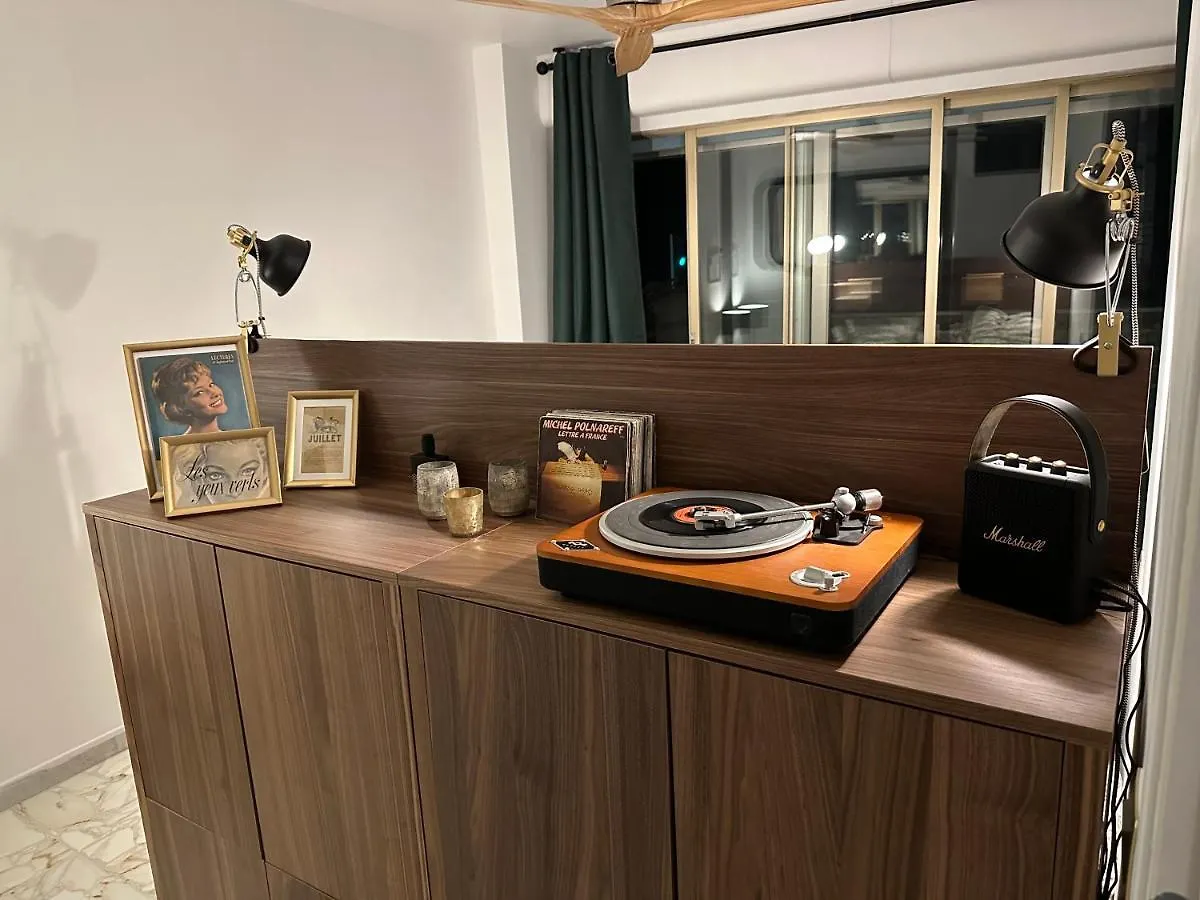 Apartment Appartement En Rez De Jardin Sur La Mer Menton France