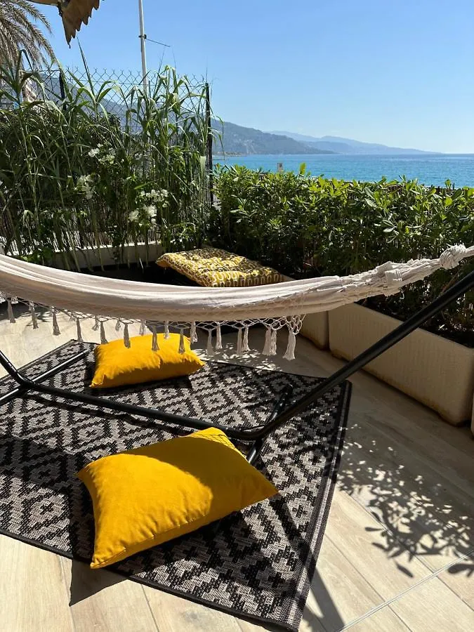 Apartment Appartement En Rez De Jardin Sur La Mer Menton